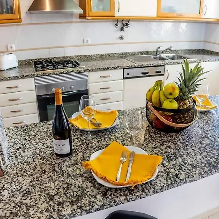 Casa Encosta Da Marina *